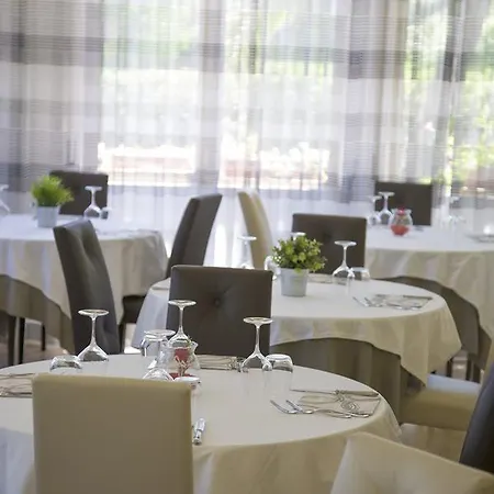 Kon Tiki Hotell Numana